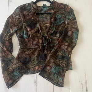 Lowcut Mesh Blouse